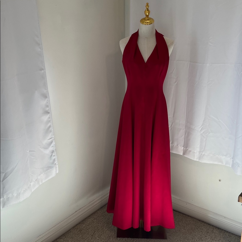 Elegant Red Halter Evening Dress